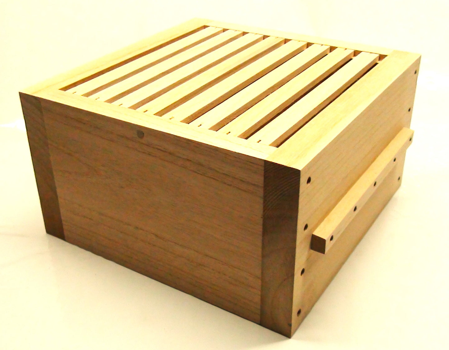 Warré Hive Box - Copyrights RebelBees 2024
