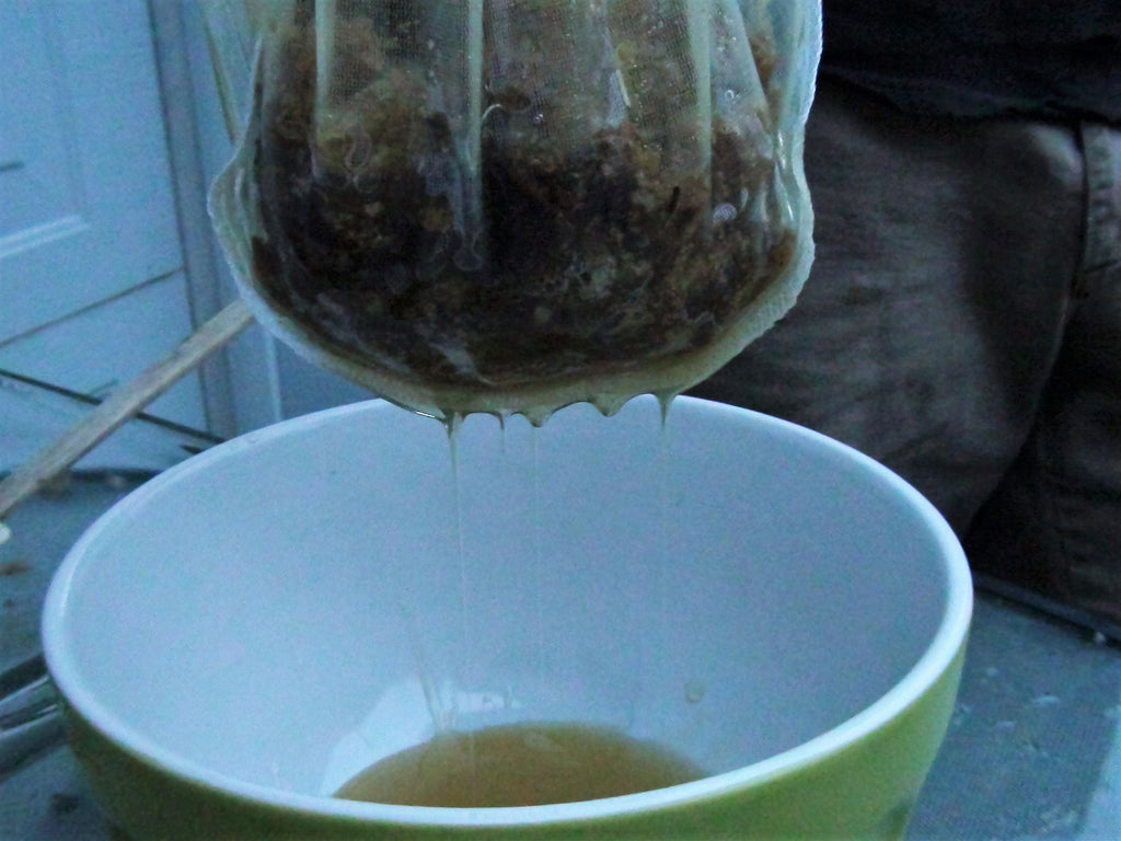 Honey from the Warré hive...